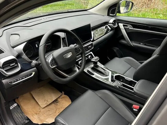 2026 Geely Coolray (Binyue L) I Рестайлинг 2, серый, 1800000 рублей - вид 8