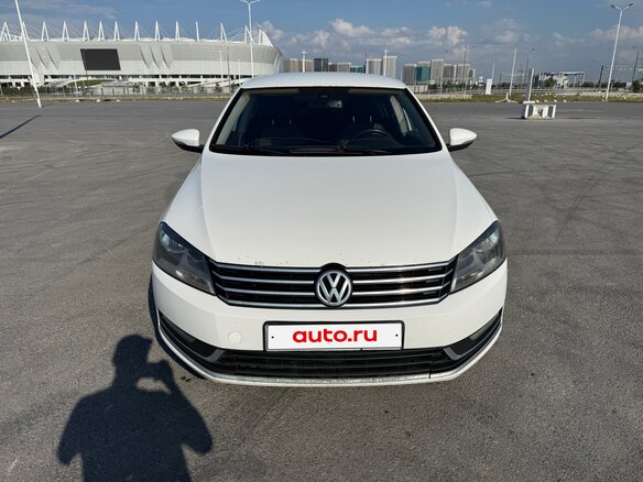 2011 Volkswagen Passat B7, белый, 850000 рублей - вид 1