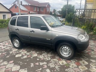 2016 Chevrolet Niva I Рестайлинг, серый, 590000 рублей, вид 2