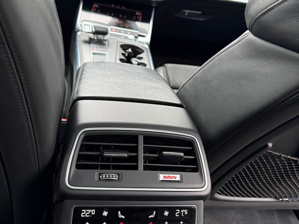 2020 Audi A6 40 TDI V (C8), синий, 2690000 рублей - вид 10