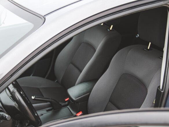 2008 Mazda 3 I (BK) Рестайлинг, серый, 770000 рублей - вид 24