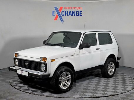 2015 Lada (ВАЗ) 2121 (4x4) I Рестайлинг, белый, 499000 рублей, вид 1