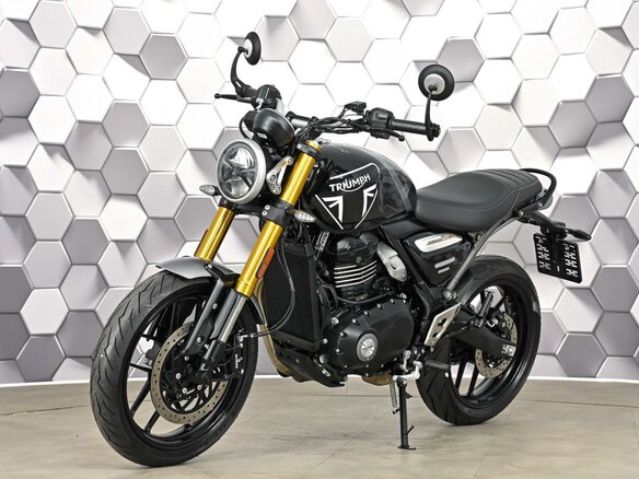 2024 Triumph Speed 400, чёрный, 697000 рублей - вид 1