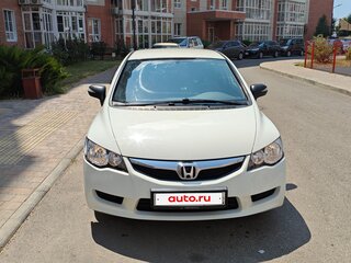 2011 Honda Civic VIII Рестайлинг, белый, 925000 рублей, вид 2
