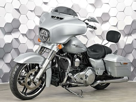2014 Harley-Davidson Street Glide Special, серебристый, 1399000 рублей, вид 2