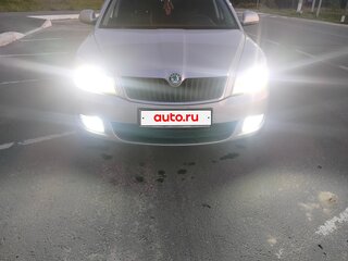 2013 Skoda Octavia II (A5) Рестайлинг, серебристый, 749000 рублей, вид 3