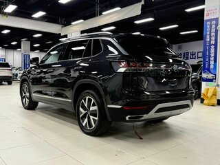 2022 Volkswagen Tayron I Рестайлинг, чёрный, 2500000 рублей, вид 5