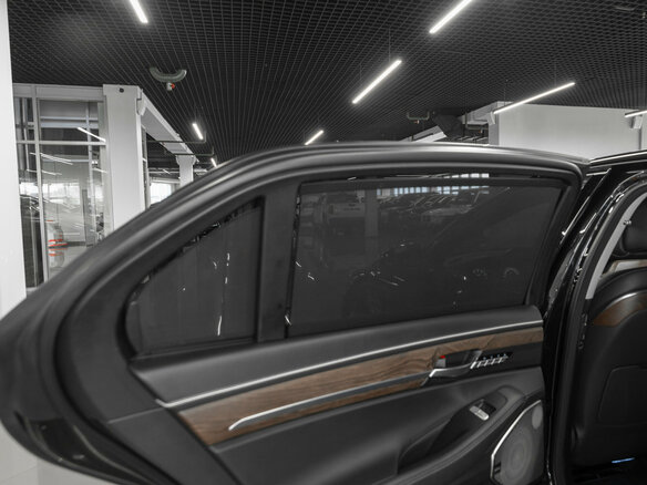 2019 Genesis G90 I Рестайлинг, чёрный, 2690000 рублей - вид 17