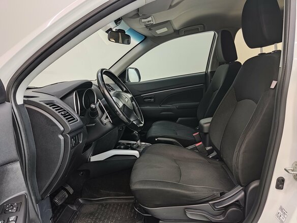 2011 Mitsubishi ASX I, белый, 840000 рублей - вид 14