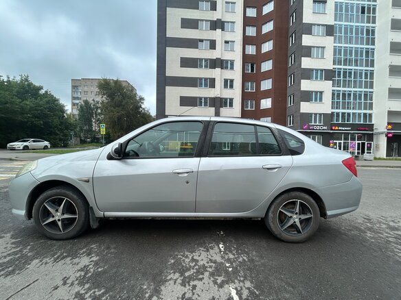 2008 Renault Symbol ll, серый, 370000 рублей - вид 2