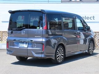 2022 Honda Stepwgn Spada V Рестайлинг, серый, 1690017 рублей, вид 2