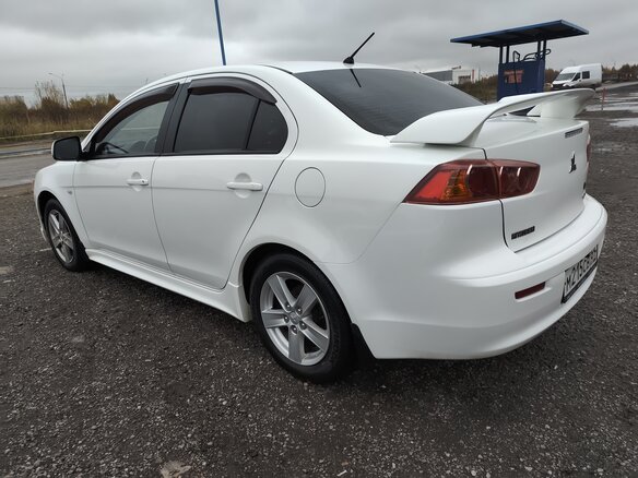 2008 Mitsubishi Lancer X, белый, 790000 рублей - вид 4