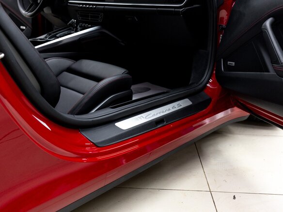 2022 Porsche 911 Carrera 4S VIII (992), красный, 11500000 рублей - вид 24