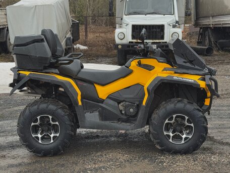 2013 BRP Can-Am Outlander MAX 650, жёлтый, 990000 рублей, вид 4