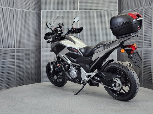 2013 Honda NC 700X, серебристый, 649000 рублей - вид 5