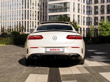 2017 Mercedes-Benz E-Класс 300 V (W213, S213, C238), белый, 3800000 рублей, вид 5