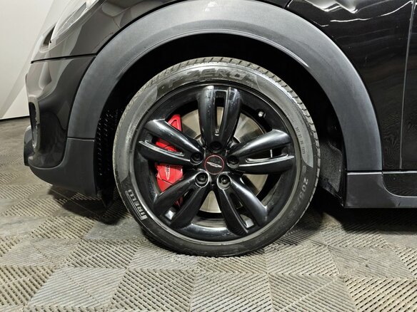 2021 Mini Hatch JCW III (F55/F56) Рестайлинг, чёрный, 3079000 рублей - вид 6