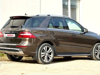 2014 Mercedes-Benz M-Класс 300 III (W166), коричневый, 3200000 рублей, вид 2