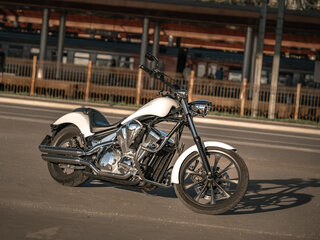 2011 Honda VT 1300CX Fury, белый, 950000 рублей, вид 4