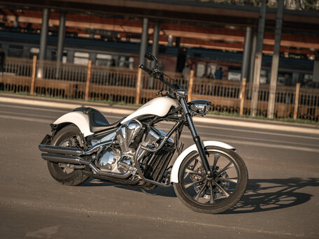 2011 Honda VT 1300CX Fury, белый, 970000 рублей, вид 3