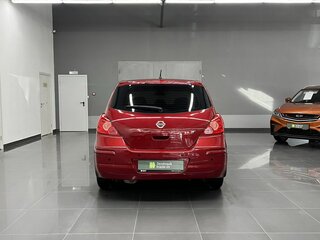 2012 Nissan Tiida I Рестайлинг, красный, 820000 рублей, вид 4