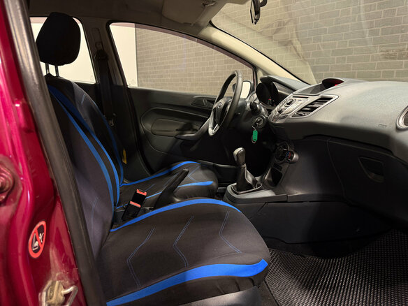 2008 Ford Fiesta Mk6, фиолетовый, 380000 рублей - вид 2