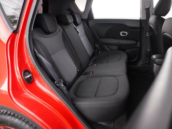 2017 Kia Soul II Рестайлинг, красный, 1499658 рублей - вид 6