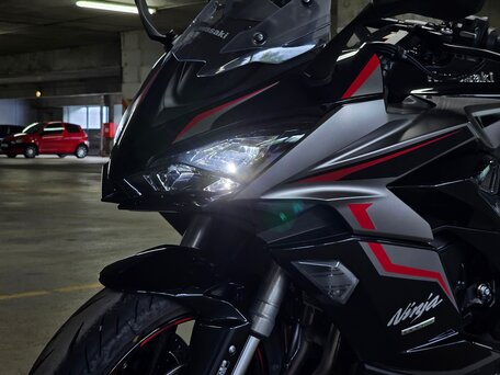 2025 Kawasaki Ninja 1000 SX, чёрный, 1700000 рублей, вид 3