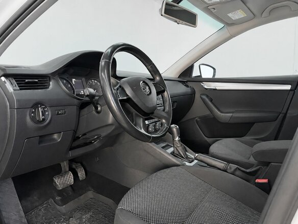 2014 Skoda Octavia III (A7), белый, 1469000 рублей - вид 7