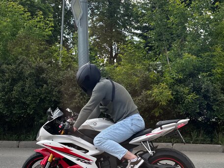 2007 Yamaha YZF-R6, белый, 690000 рублей, вид 4