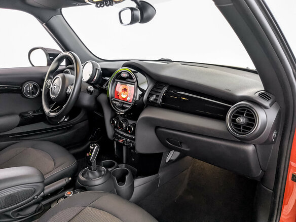 2020 Mini Hatch Cooper III (F55/F56) Рестайлинг, оранжевый, 2330000 рублей - вид 10