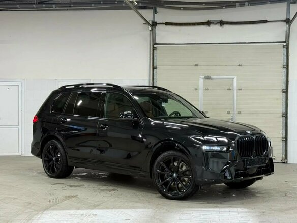 2026 BMW X7 40d I (G07) Рестайлинг, чёрный, 17270000 рублей - вид 2