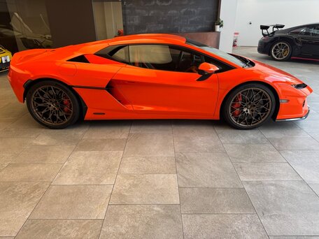 2026 Lamborghini Temerario, оранжевый, 45300000 рублей, вид 4