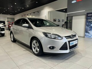 2014 Ford Focus III, серебристый, 725000 рублей, вид 3