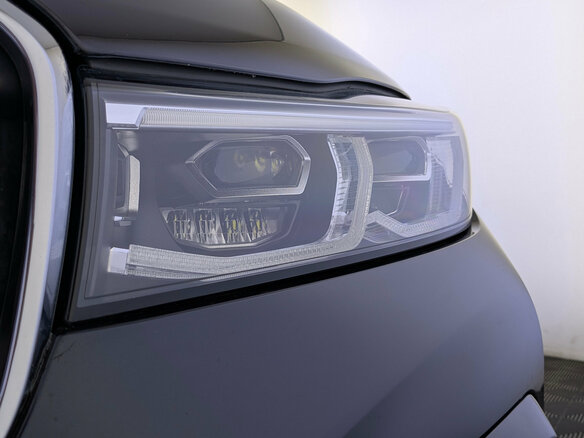 2021 BMW 7 серии Long 750Li xDrive VI (G11/G12) Рестайлинг, синий, 6750000 рублей - вид 17