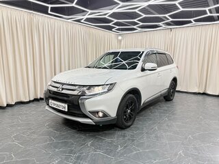 2015 Mitsubishi Outlander III Рестайлинг 2, белый, 1899000 рублей, вид 2