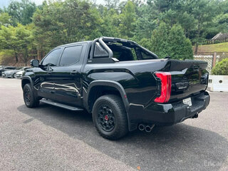 2023 Toyota Tundra CrewMax III, чёрный, 13700000 рублей, вид 3