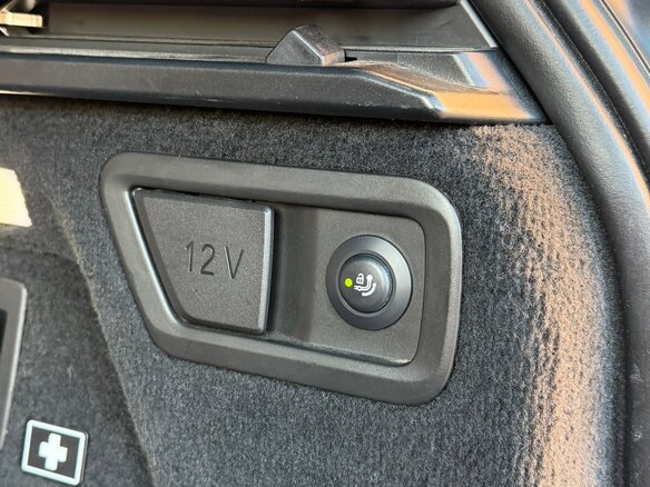 2022 BMW X7 40d I (G07), чёрный, 10750000 рублей - вид 13