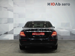 2017 Mercedes-Benz E-Класс 200 V (W213, S213, C238), чёрный, 2580000 рублей, вид 5