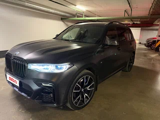2021 BMW X7 30d I (G07), чёрный, 8499999 рублей, вид 1
