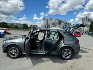 2021 Mercedes-Benz GLE 300 d II (V167), серый, 6300000 рублей, вид 4