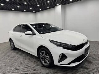 2023 Kia K3 II (China Market) Рестайлинг, белый, 1900000 рублей, вид 1
