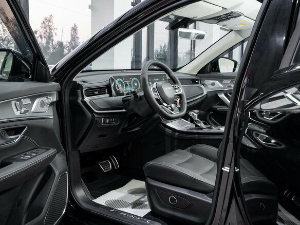 2026 Jetour X70+ I Рестайлинг, чёрный, 3099000 рублей - вид 6