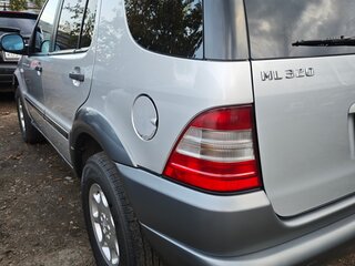 1998 Mercedes-Benz M-Класс 320 I (W163), серый, 650000 рублей, вид 5