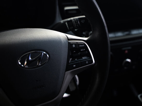 2020 Hyundai Solaris II Рестайлинг, чёрный, 1749000 рублей - вид 11