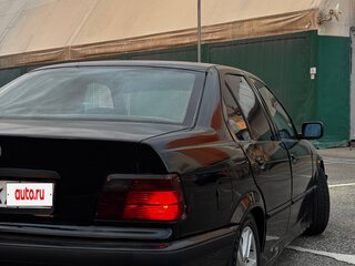 1991 BMW 3 серии 318i III (E36), чёрный, 257000 рублей, вид 4