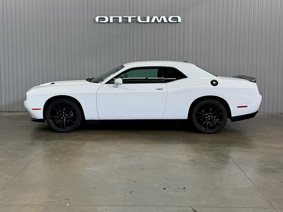 2017 Dodge Challenger III Рестайлинг 2, белый, 2497000 рублей - вид 7
