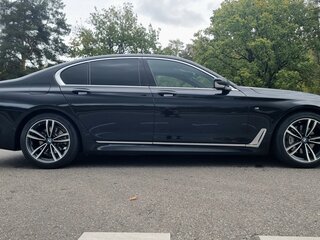 2019 BMW 7 серии 730i VI (G11/G12), чёрный, 4790000 рублей, вид 3