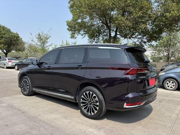 2022 Wuling Victory, фиолетовый, 1290000 рублей - вид 5