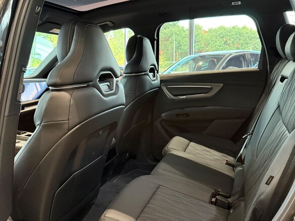 2026 Audi Q7 III (G8), чёрный, 18740000 рублей - вид 13